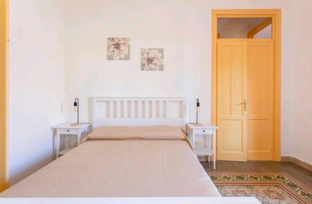 Merlo House - Inside The Historical Center Палермо Екстериор снимка